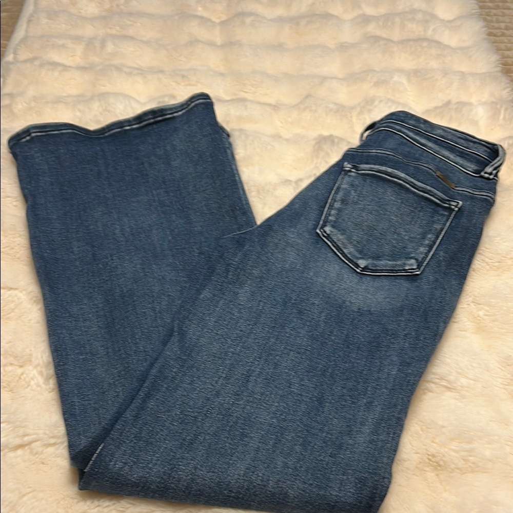 KanCan High Rise - Picture 3 of 4